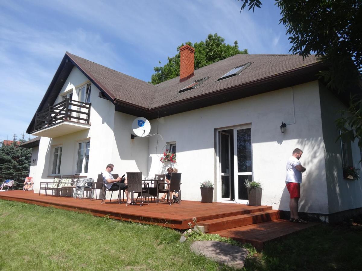 Dworek Debina - Idealny Dla Rodzin I Przyjaciol - Wspolna Sala Do Biesiadowania , Plaza Przyjazna Psom Kültér fotó