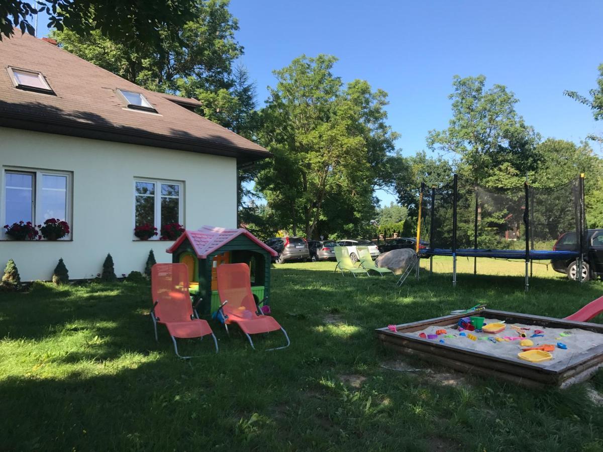 Dworek Debina - Idealny Dla Rodzin I Przyjaciol - Wspolna Sala Do Biesiadowania , Plaza Przyjazna Psom Kültér fotó