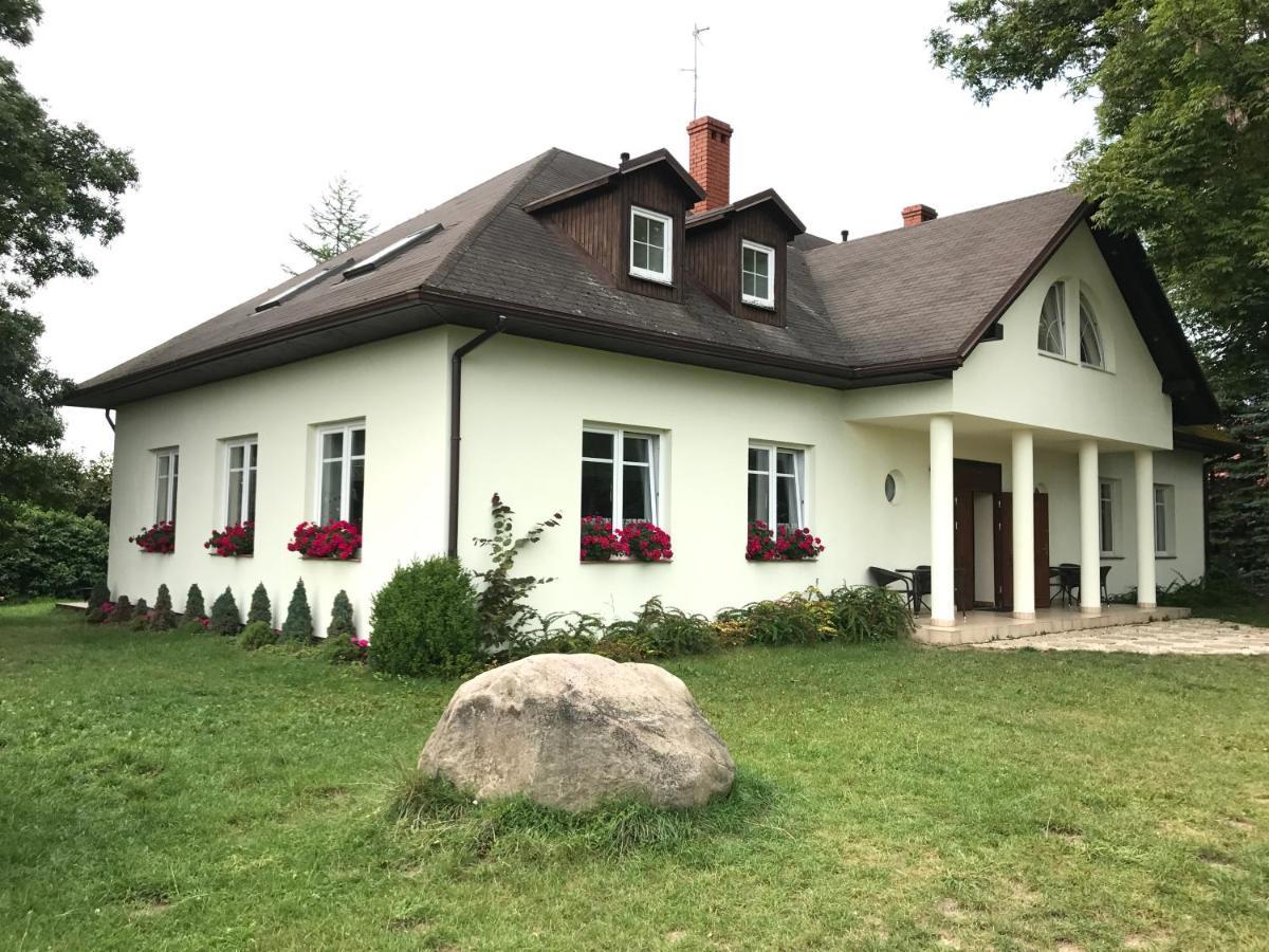 Dworek Debina - Idealny Dla Rodzin I Przyjaciol - Wspolna Sala Do Biesiadowania , Plaza Przyjazna Psom Kültér fotó